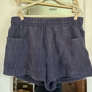 Athleta Cabo Linen 4” shorts, size 20